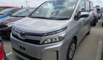 2020 Toyota Voxy full
