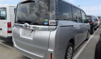 2020 Toyota Voxy full