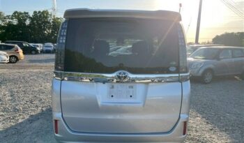 2017 Toyota Voxy full