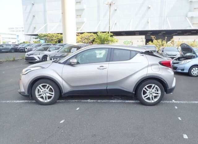 2021 Toyota C-HR Hybrid full