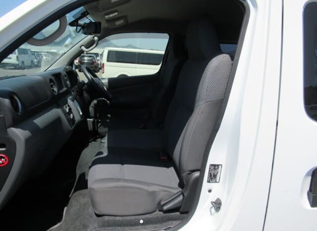 2022 Nissan Caravan NV350 DX full