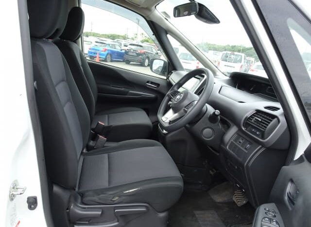 2022 Nissan Serena Hybrid full