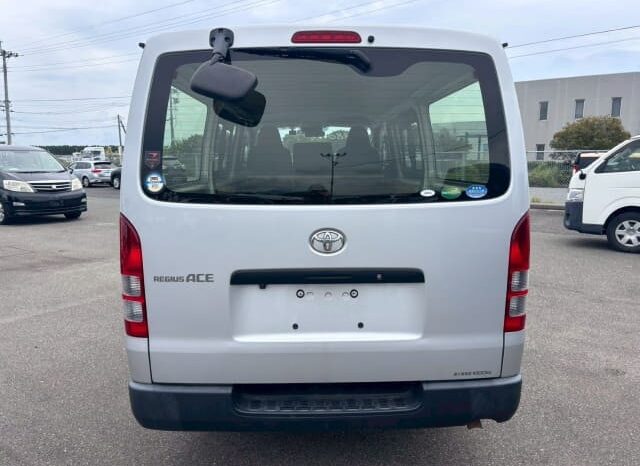 2020 Toyota Regiusace DX full