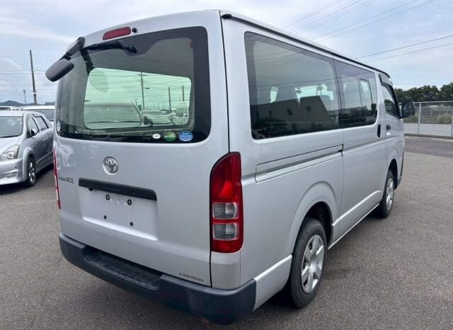 2020 Toyota Regiusace DX full